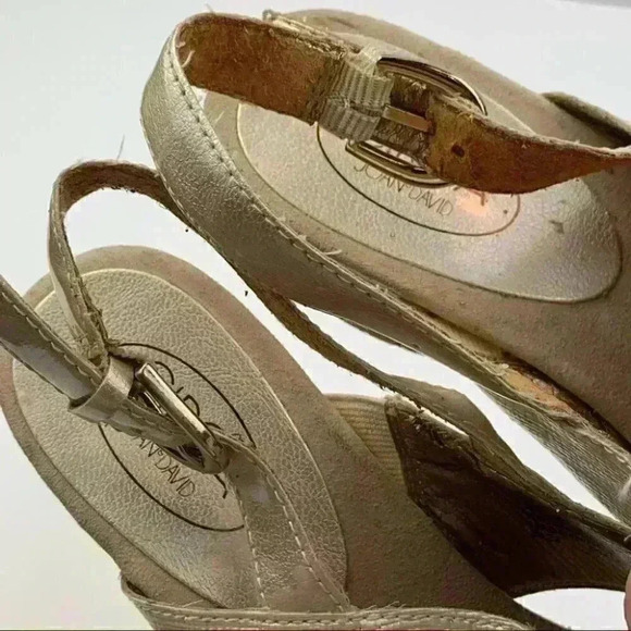 Joan & David Circa Wedge Flatform CJWANDY 7.5 Gold - Picture 9 of 12